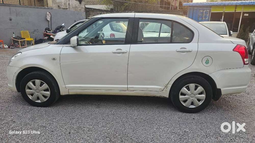 Maruti Suzuki Swift Dzire 1.2 Vxi Bsiv, 2011, Petrol