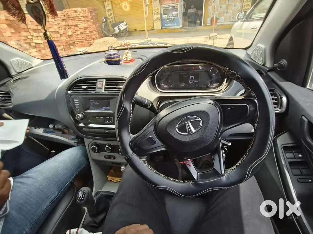 2022 Tata Tiago Revotron Second-owner Cng