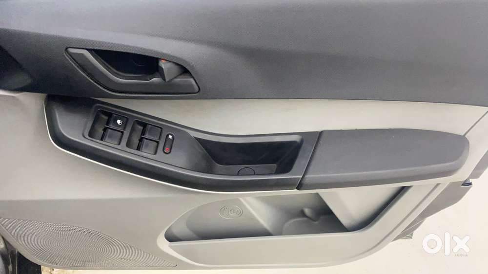 Tata Tiago 1.05 Revotorq Xt Option, 2021, Petrol