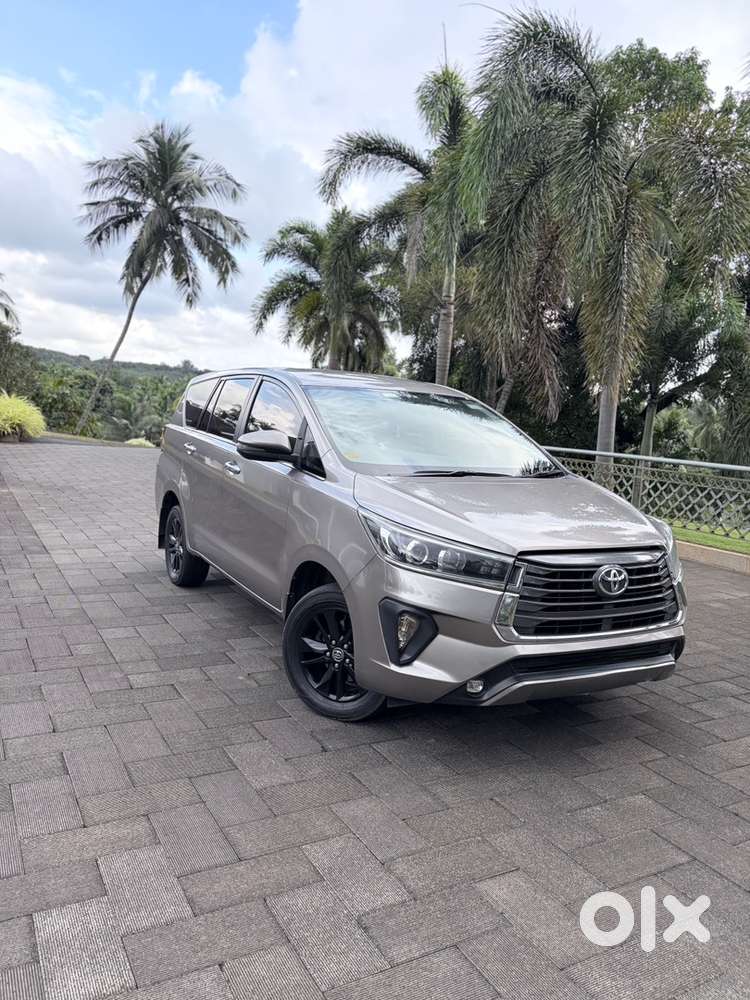 Toyota Innova Crysta 2019