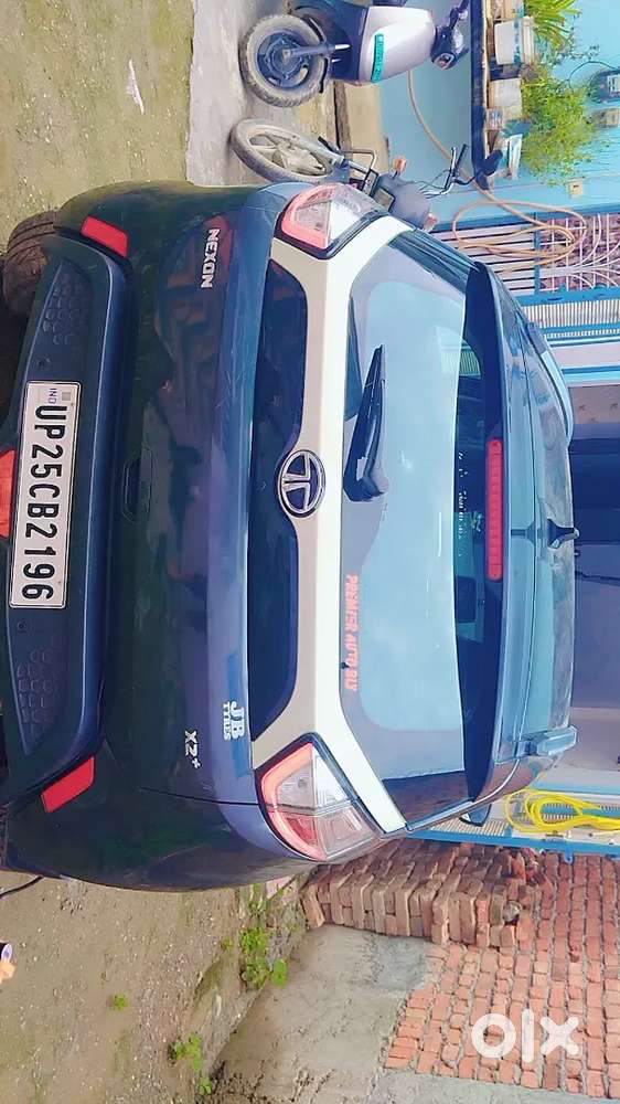 Tata Nexon 2017 Petrol Manual