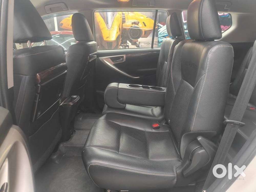 Toyota Innova Crysta 2.5z, 2022, Diesel
