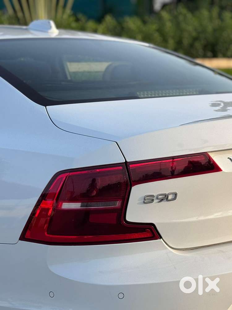 Volvo S90 D4 2019