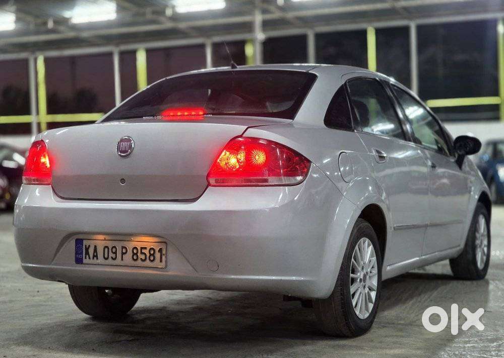 Fiat Linea Emotion Pk 1.4, 2009, Petrol