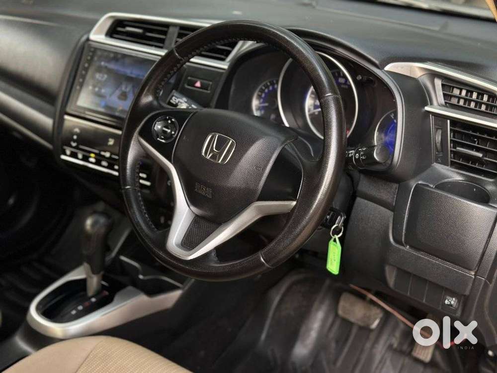 Honda Jazz V Automatic, 2016, Petrol