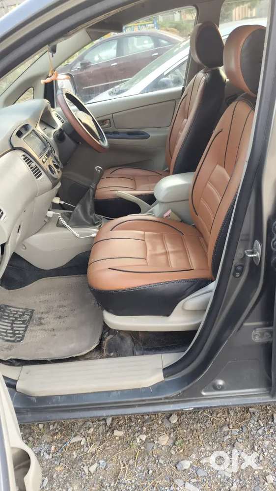 Toyota Innova 2011  Good Condition 3 Months Life 4 Months Insurance