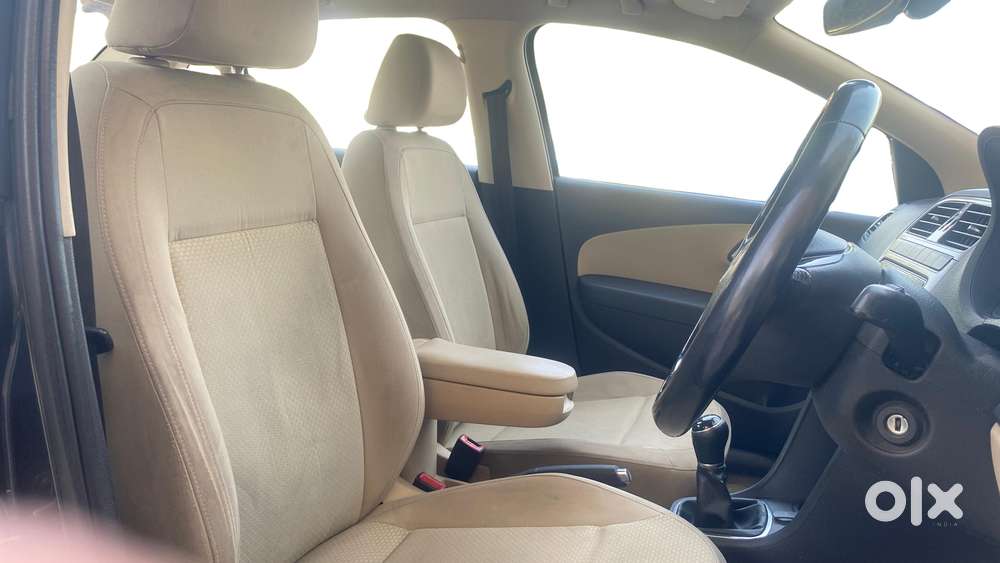 Volkswagen Ameo 1.2 Mpi Highline 16 Alloy, 2017, Petrol