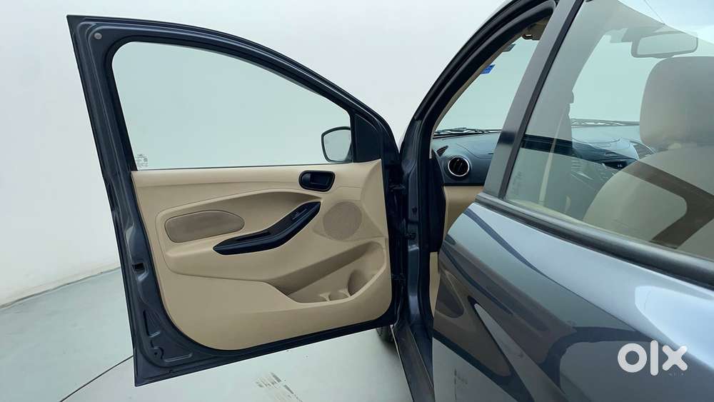 Ford Figo Aspire Titanium, 2017, Petrol