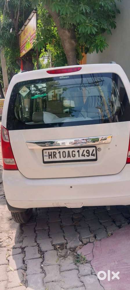 Wagon R Green Lxi Cng 2018  1st Owner  Mint Condition
