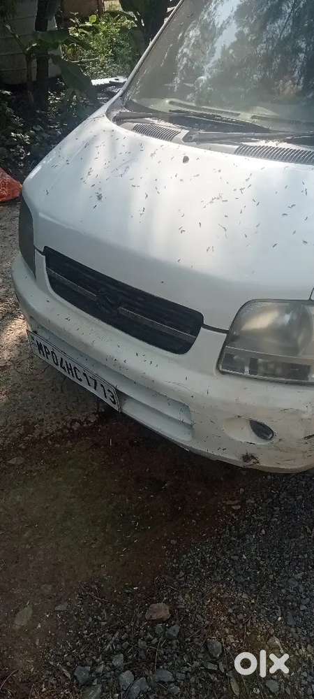 4टायर न्यू Rc कंप्लीट बीमा कंप्लीट ऐसी कूलिंग अच्छी Karti है
