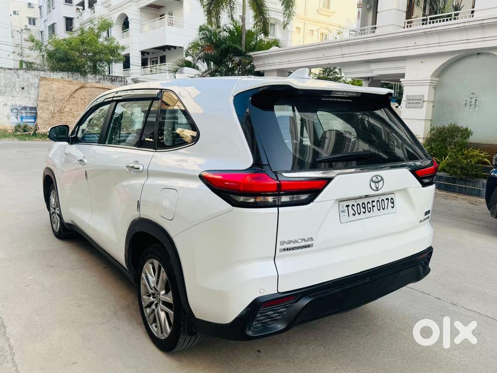 Toyota Innova Hycross 2.0 Zx Hybrid 7 Str, 2023, Electric