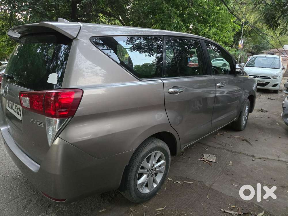 Toyota Innova Crysta Zx 2.4 Diesel 7 Seater, 2017, Diesel
