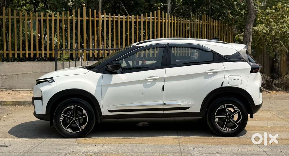 Tata Nexon, 2025, Petrol