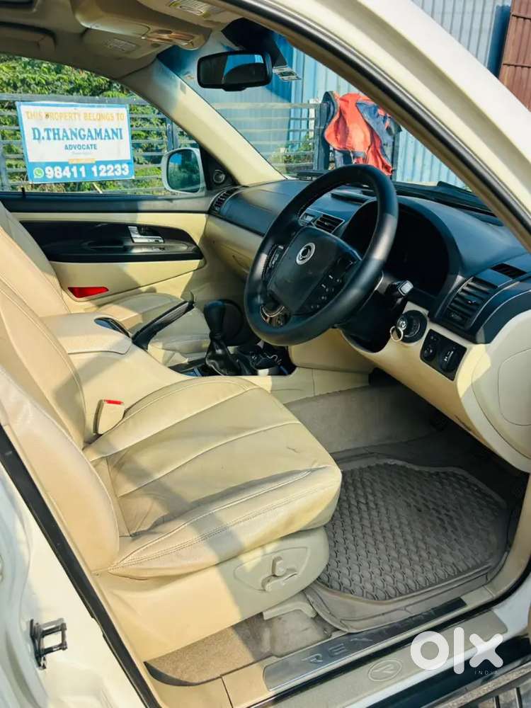 Mahindra Rexton 2015 Diesel 68000 Km Driven