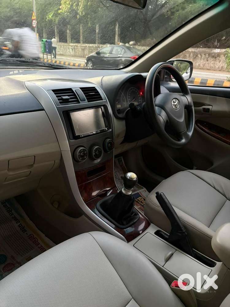 Toyota Corolla Altis 1.8 J, 2012, Petrol