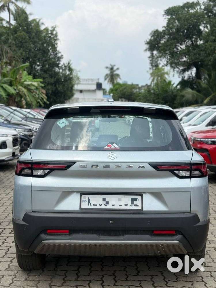 Maruti Suzuki Brezza 1.5 Lxi Cng, 2023, Cng & Hybrids