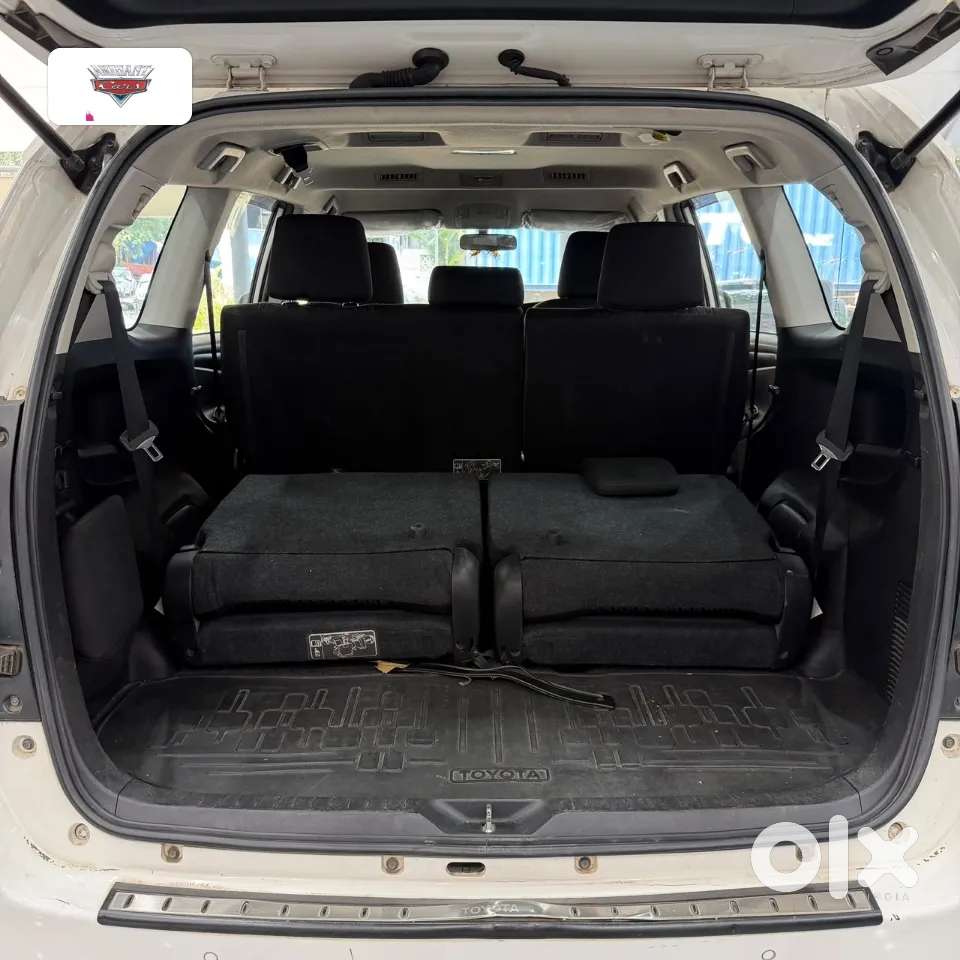 Toyota Innova Crysta [2020-ongoing] 2.4 Gx At 8 Str, 2022, Diesel