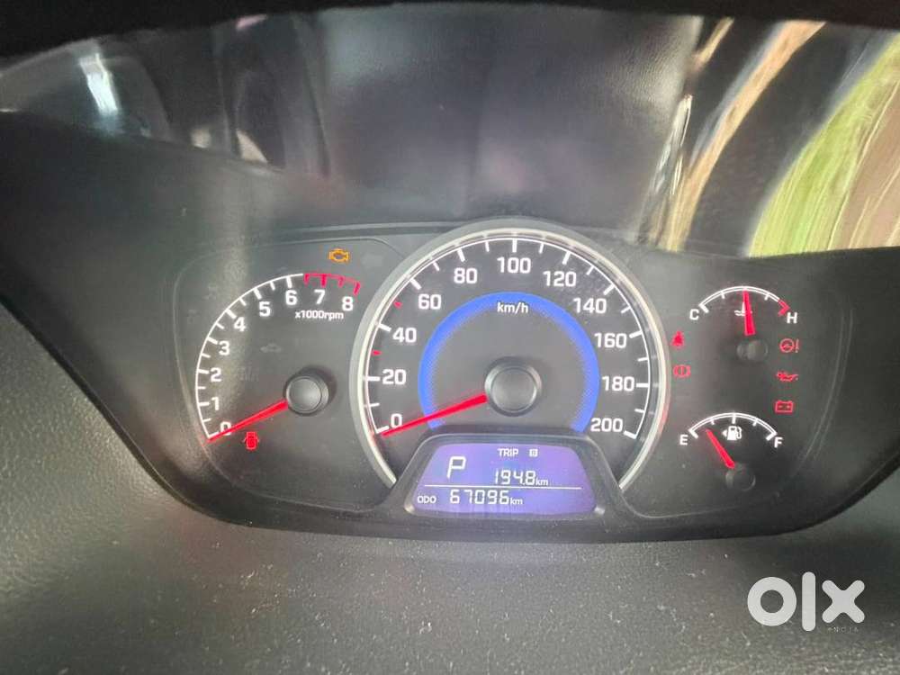 Hyundai Grand I10 2017 Cng Well Maintained