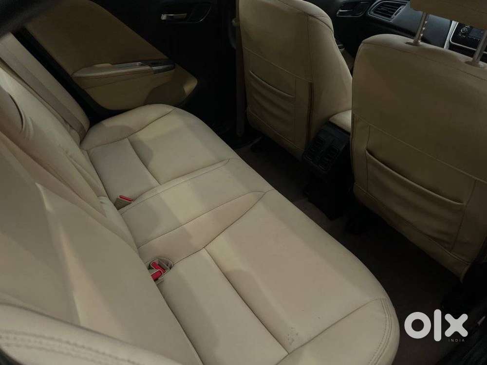Honda City V At Sunroof, 2016, Petrol