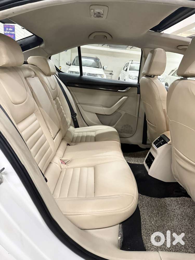 Skoda Octavia [2014-2017] 2.0 Style Tdi At, 2015, Diesel