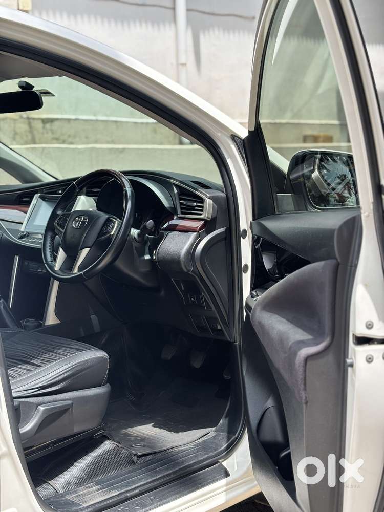 Toyota Innova Crysta 2.7 Vx Mt, 2016, Diesel