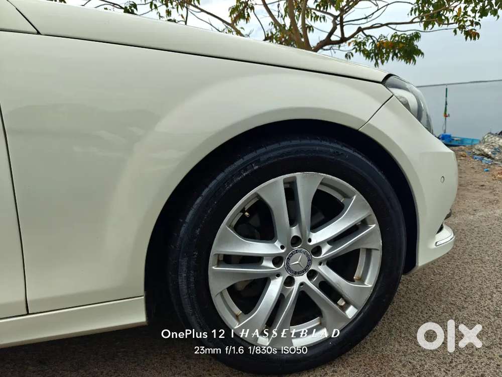 Benz C Class C200 - Original Kerala - 2011 - Petrol Automatic - Rwd