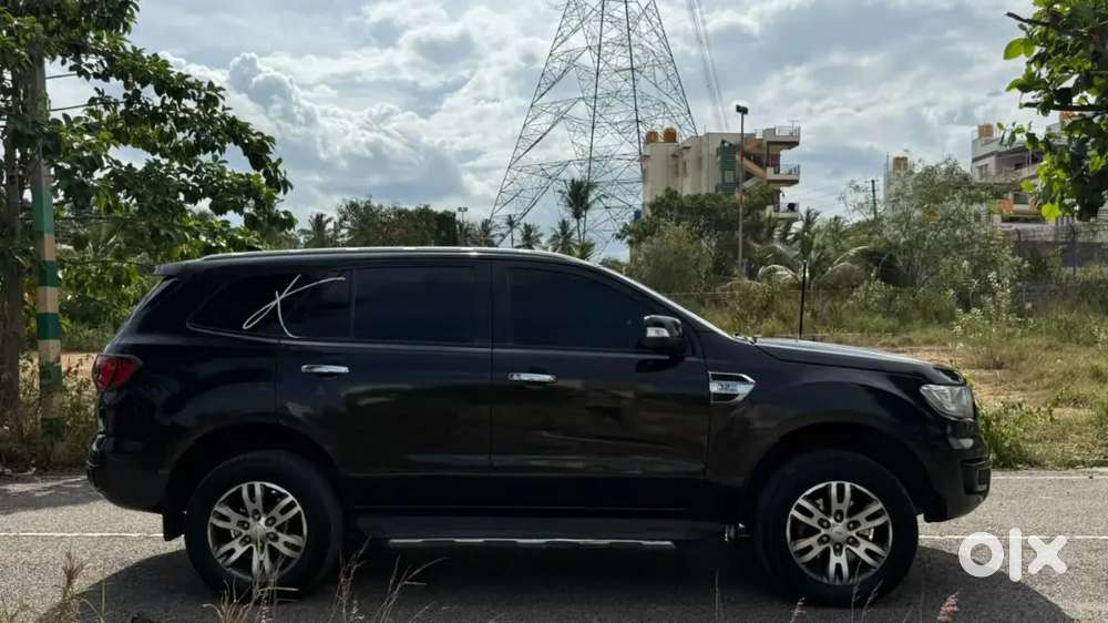 Ford Endeavour Titanium Plus 2016