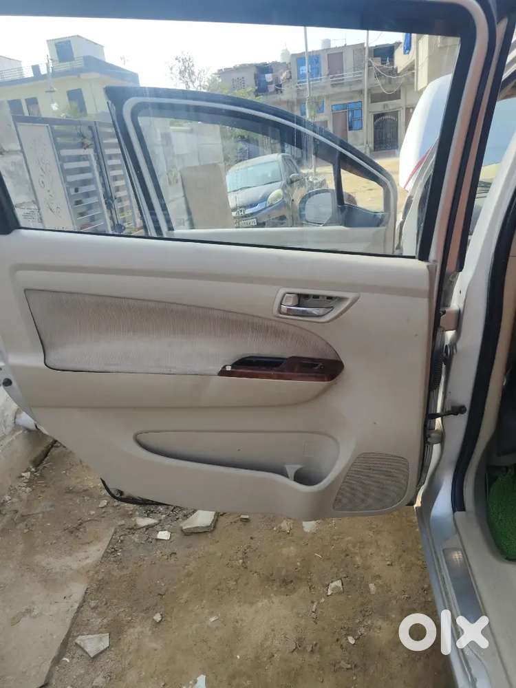 Maruti Suzuki Ertiga 2015