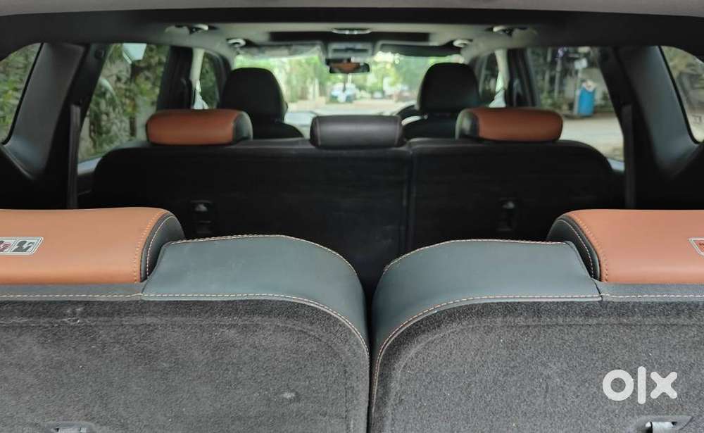Mahindra Alturas G4 4wd At, 2021, Diesel