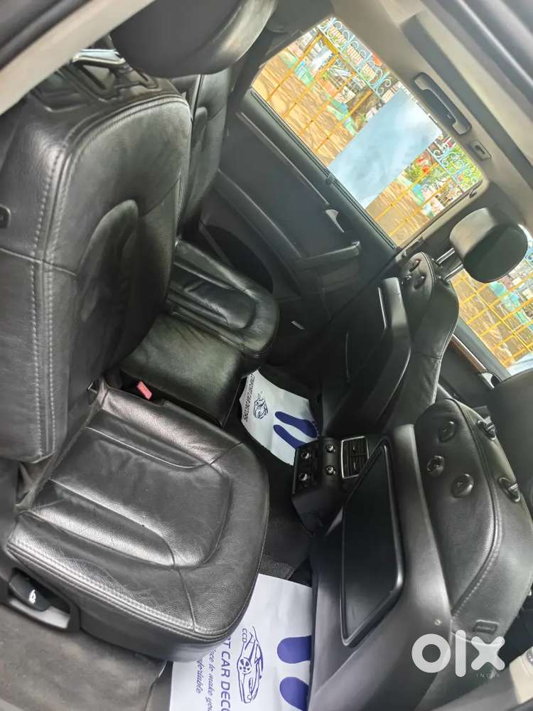 Audi Q7 Diesel Premium Plus Sunroof (7-seater )