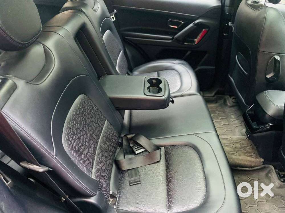 Tata Safari 2.0 Xz Plus Dark Edition, 2022, Diesel