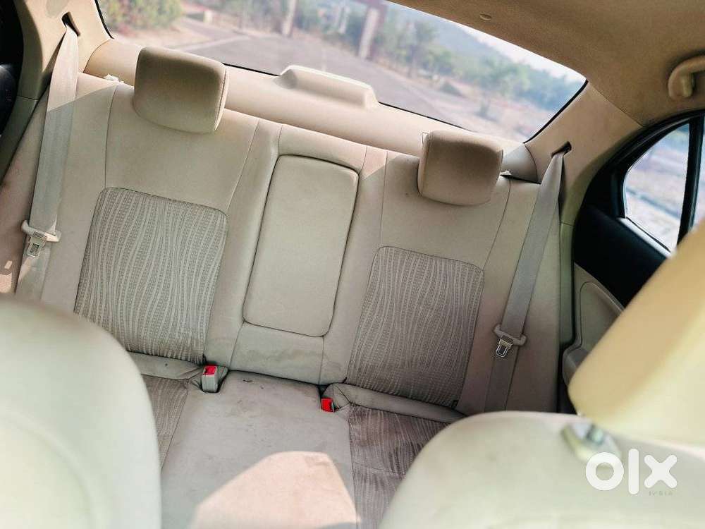 Maruti Suzuki Swift Dzire Amt Vdi, 2018, Diesel