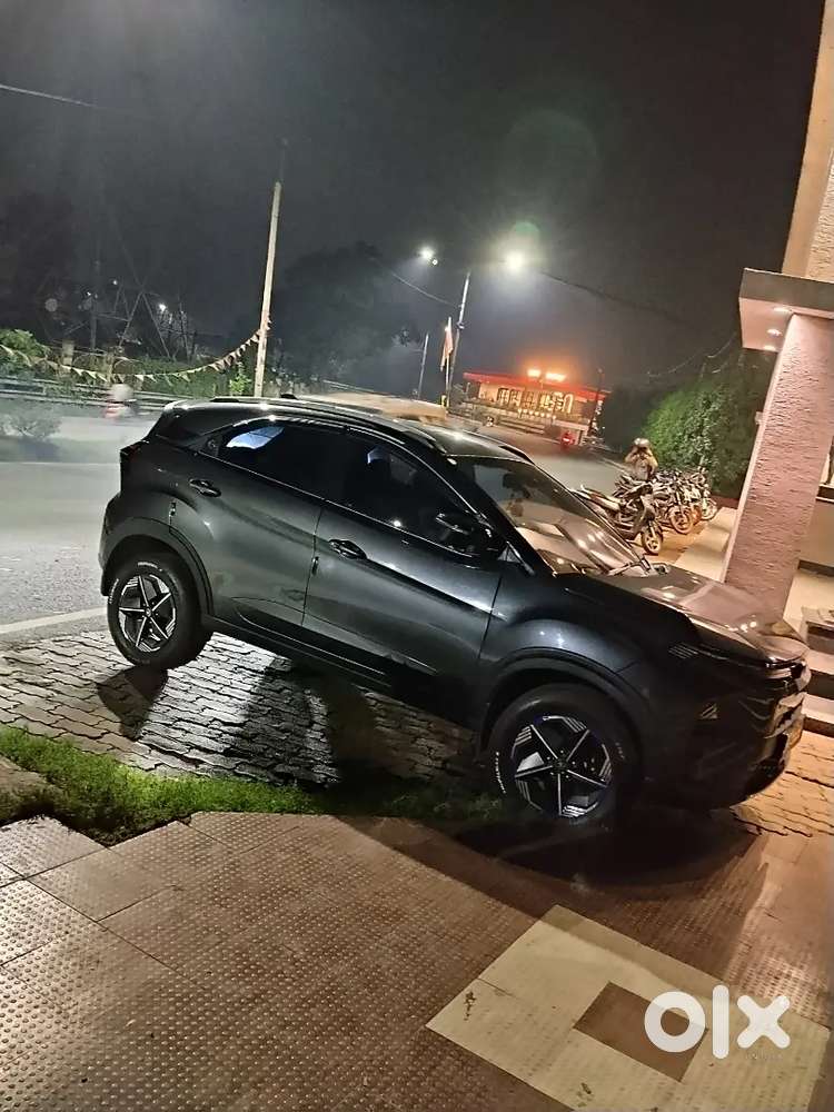 Tata Nexon Creative Plus With Sunroof 2024