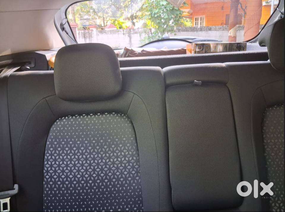 Most Spacious Tata Nexon Amt 2018