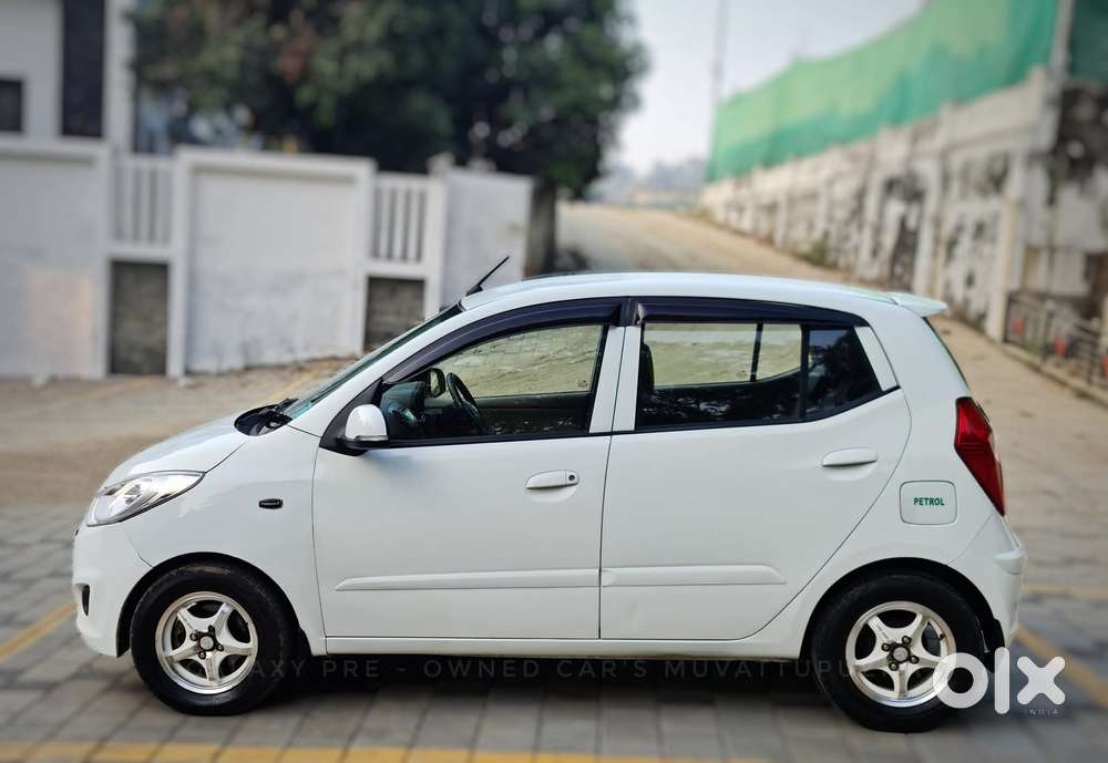 Hyundai I10 Sportz At, 2012, Petrol
