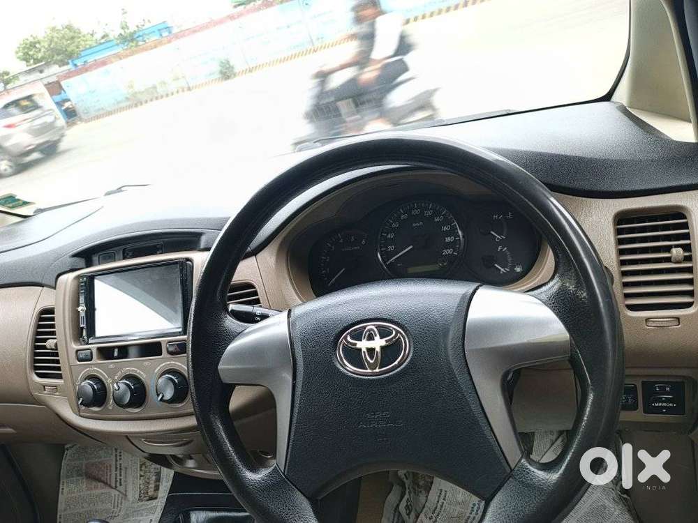 Toyota Innova 2.5 Gx 7 Str Bs-iii, 2016, Diesel