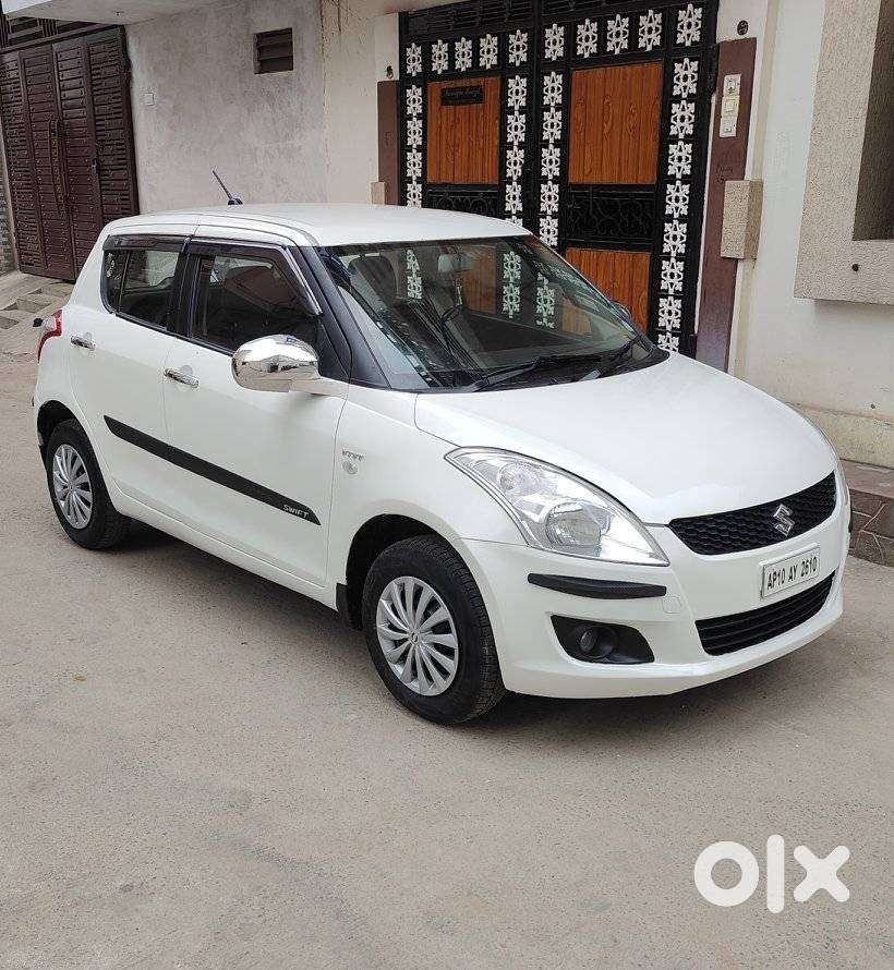 Maruti Suzuki Swift Lxi Optional-o, 2011, Petrol