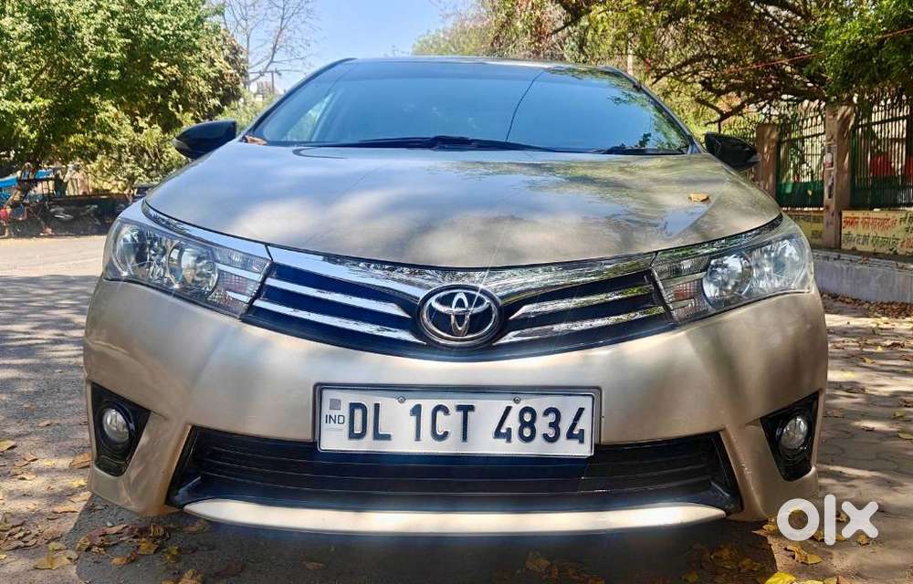 Toyota Corolla Altis 2013-2017 G At, 2015, Petrol
