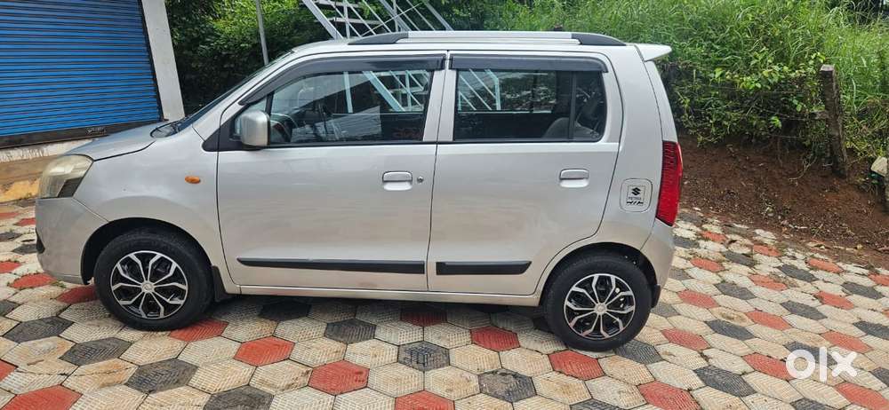 Maruti Suzuki Wagon R Vxi, 2012, Petrol