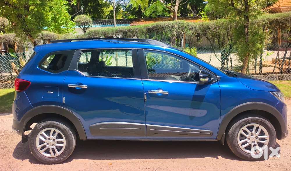 Renault Triber Rxt, 2023, Petrol