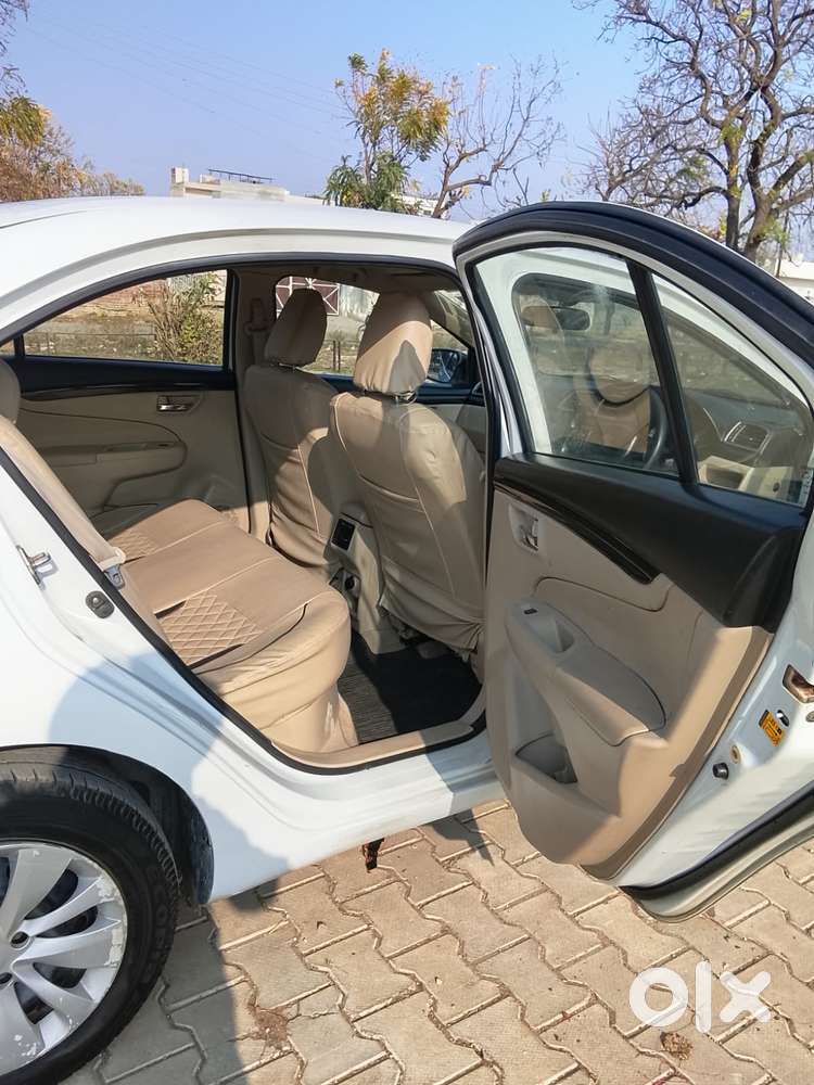 Maruti Suzuki Ciaz 2014-2017 At Vxi Plus, 2014, Petrol