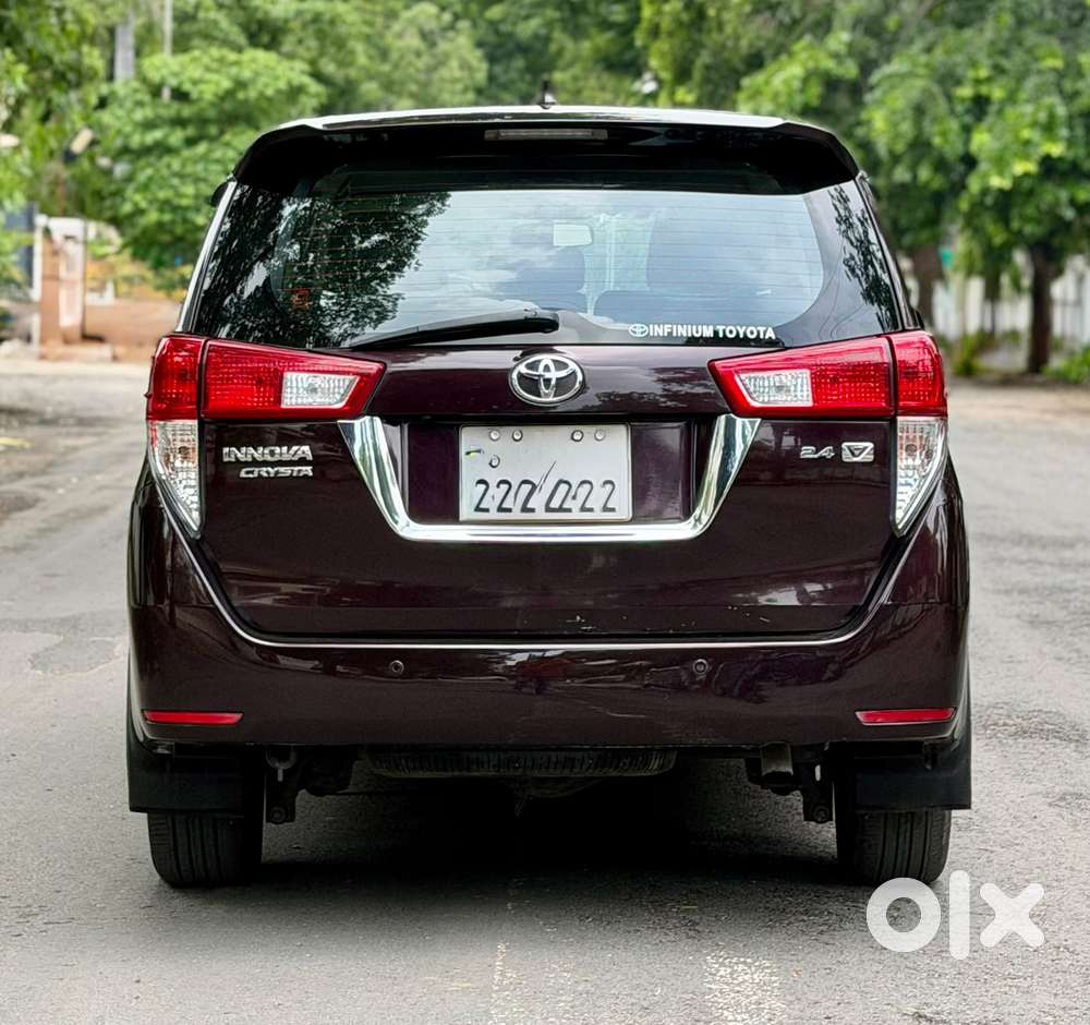 Toyota Innova Crysta 2.7 V, 2017, Diesel