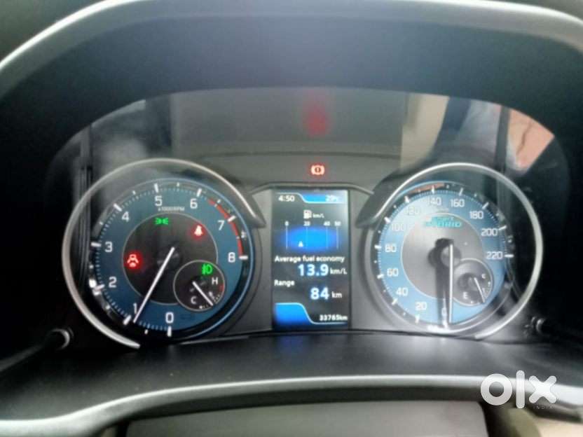 Maruti Suzuki Ertiga Zxi Shvs, 2022, Petrol