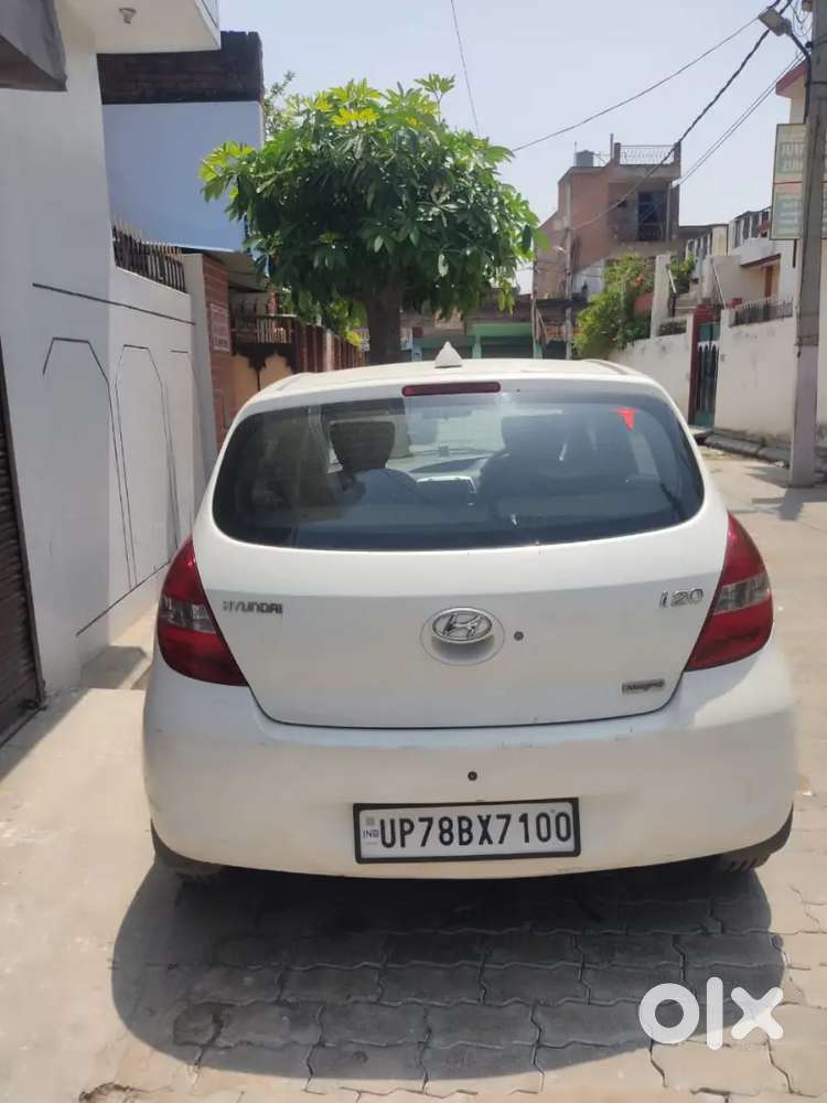Hyundai I20 2009 Petrol Well Maintained.