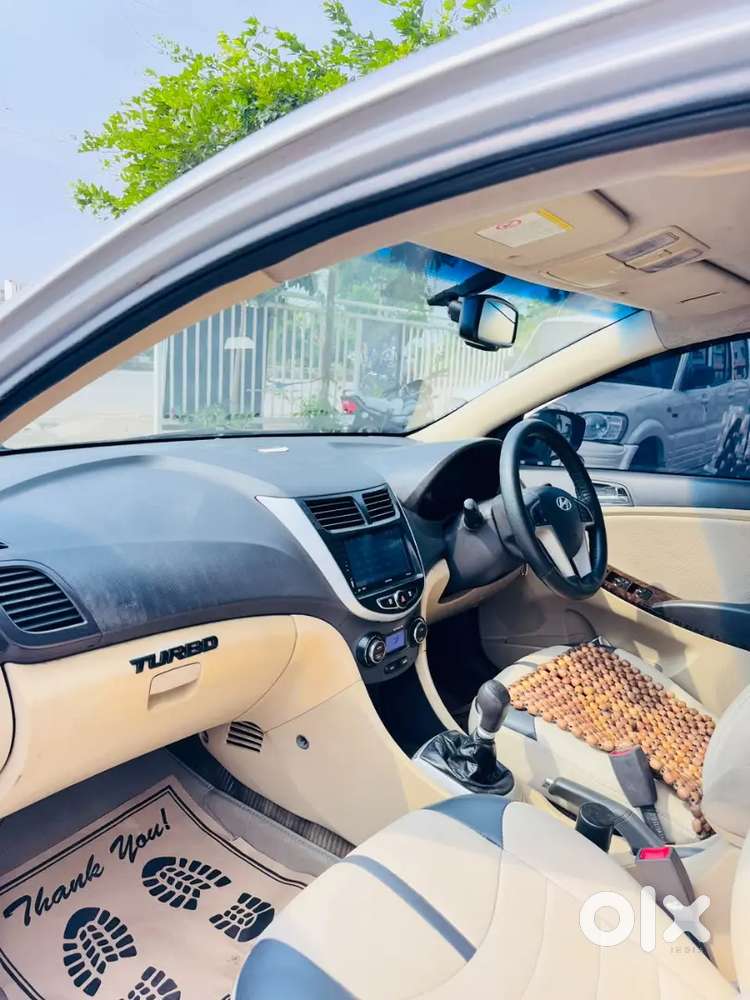 Hyundai Verna Sx Crdi 2011 Model