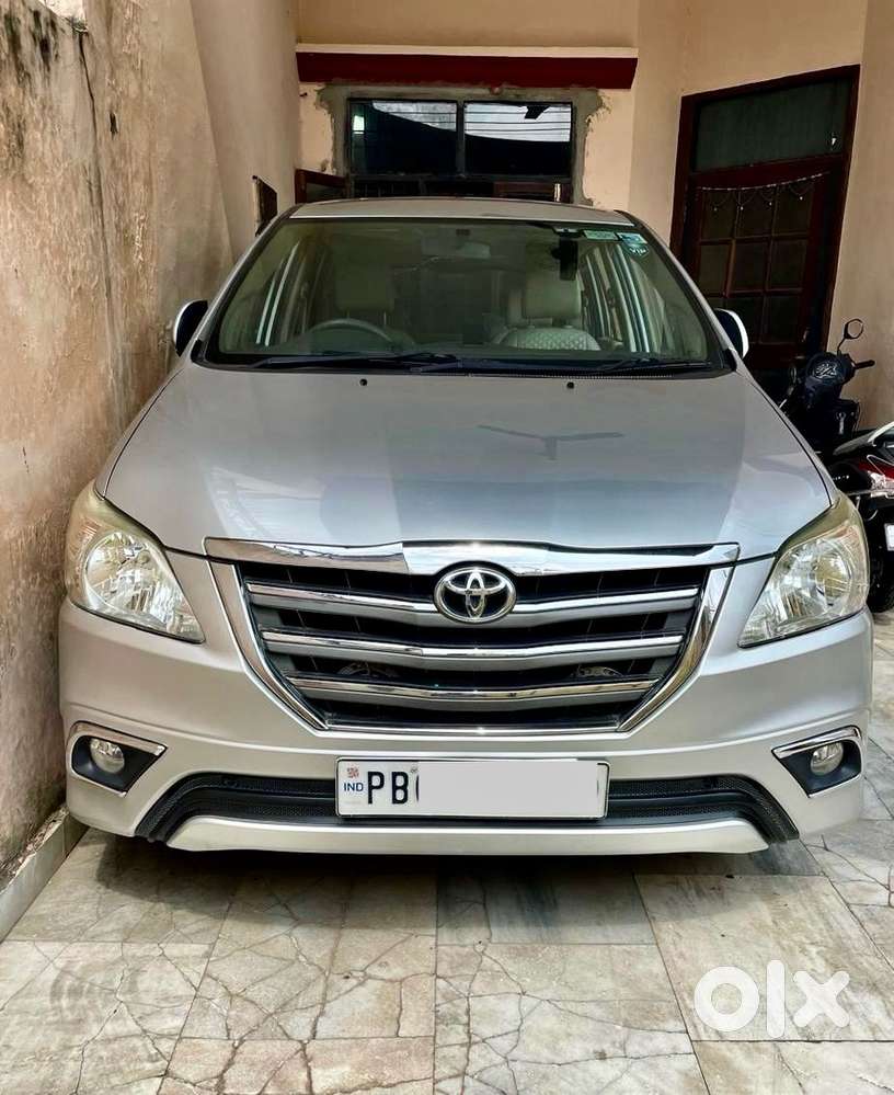 Toyota Innova 2014 Diesel 55000 Km Driven