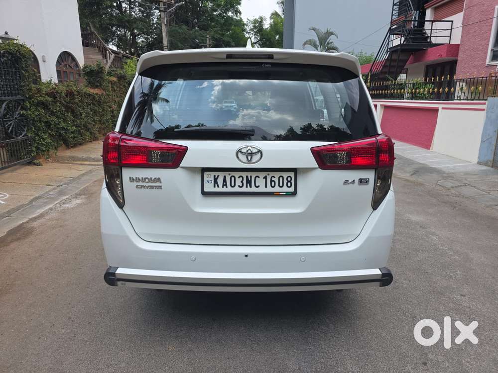Toyota Innova Crysta 2.4 G Plus Mt 8 Str, 2018, Diesel