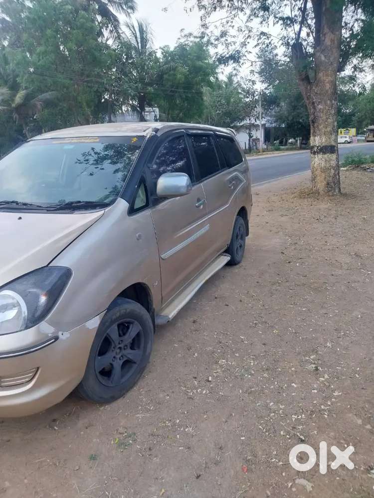 Toyota Innova 2005 Diesel Well Maintained