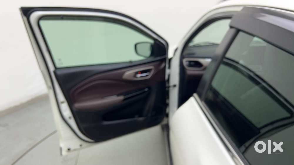 Maruti Suzuki Fronx Alpha 1.0l Turbo 6 At, 2023, Petrol