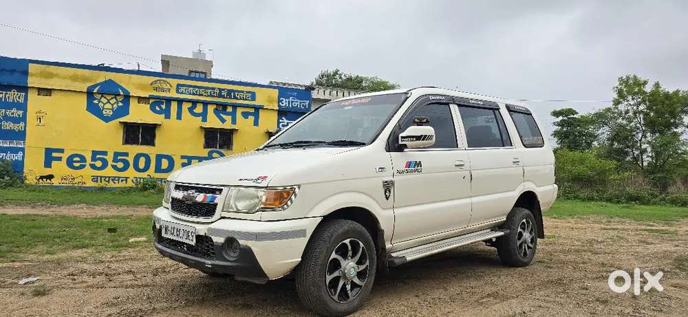 Chevrolet Tavera Neo 2014
